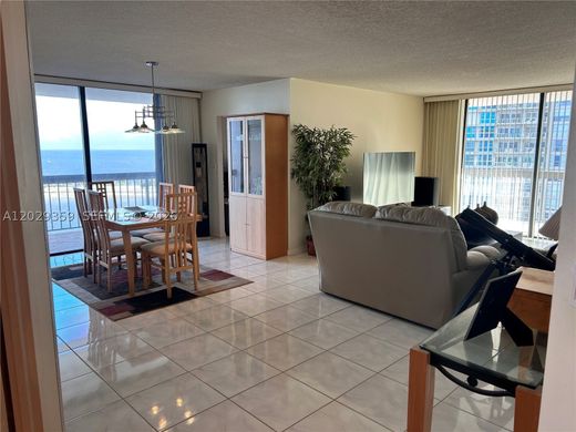 Residential complexes in Miami, Miami-Dade