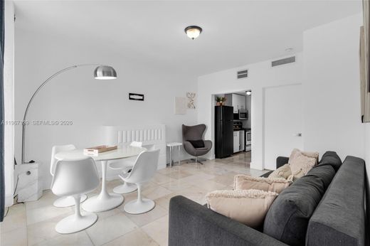 Жилой комплекс, Майами-Бич, Miami-Dade County