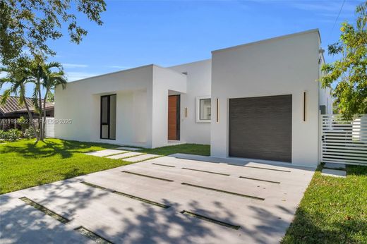 Villa in North Miami, Miami-Dade County