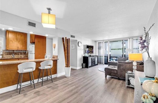 Residential complexes in Miami, Miami-Dade