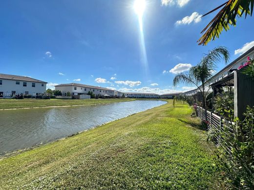 Таунхаус, North Miami, Miami-Dade County