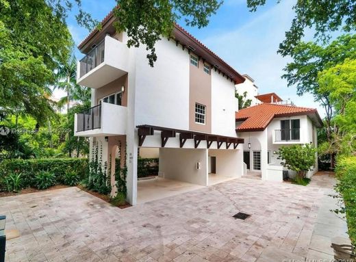 Townhouse in Coral Gables, Miami-Dade
