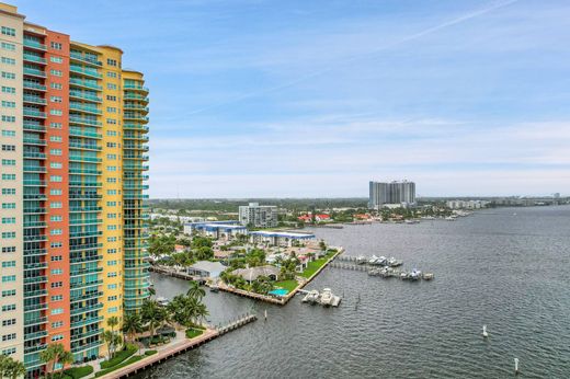Wohnkomplexe in Riviera Beach, Palm Beach County