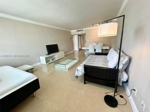 Komplex apartman Miami Beach, Miami-Dade County