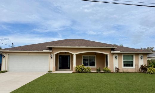 Villa in Port Saint Lucie, Saint Lucie County