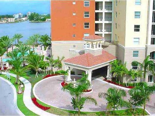 Wohnkomplexe in Sunny Isles Beach, Miami-Dade County