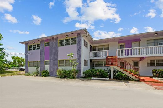 Residential complexes in Miami, Miami-Dade