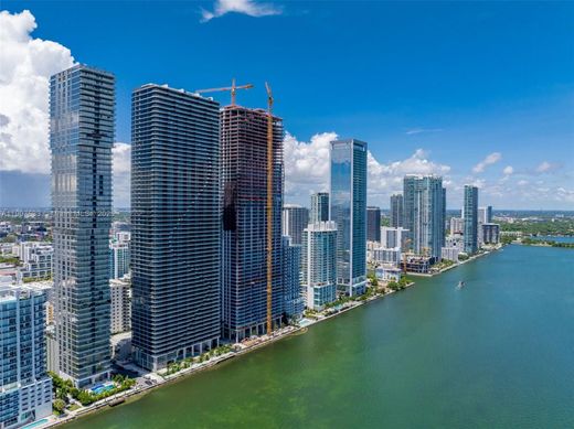 Complesso residenziale a Miami, Miami-Dade County