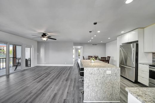 Residential complexes in Delray Beach, Palm Beach