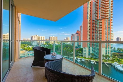 Residential complexes in Aventura, Miami-Dade