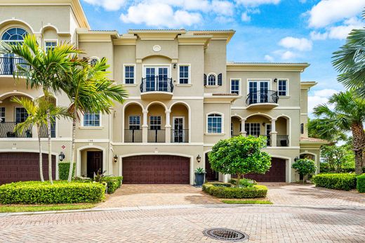 Townhouse in Jupiter, Palm Beach