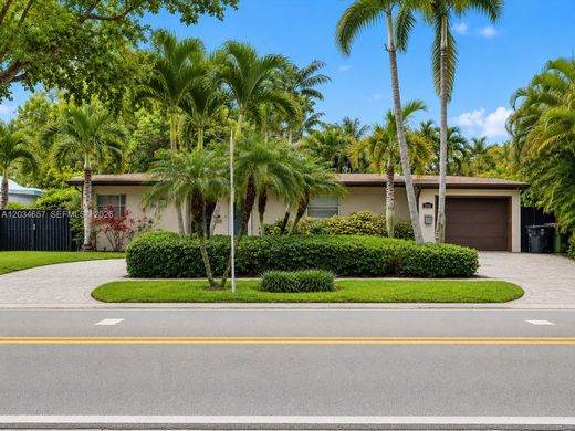 Villa in North Miami, Miami-Dade