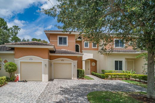 Townhouse in Vero Beach, Indian River County