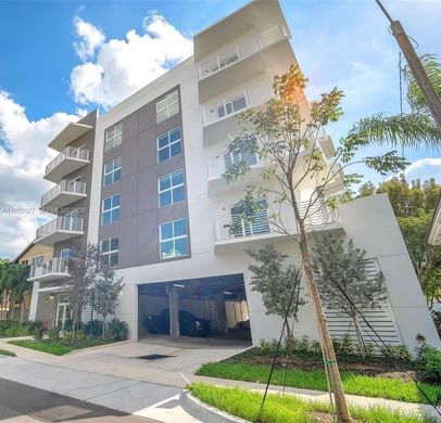 Residential complexes in Hollywood, Broward County