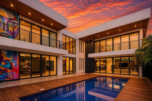 Villa a North Miami Beach, Miami-Dade County