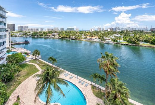 콘도미니엄 / Bay Harbor Islands, Miami-Dade County