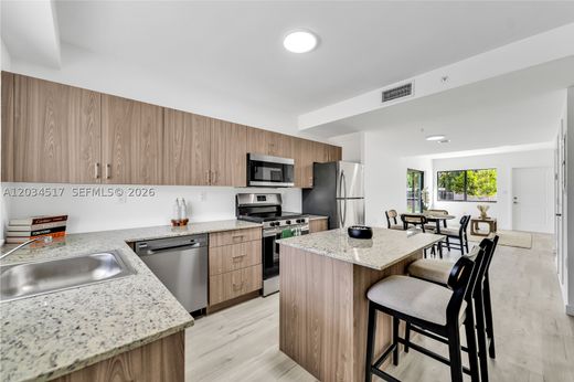 Townhouse - North Miami Beach, Miami-Dade County