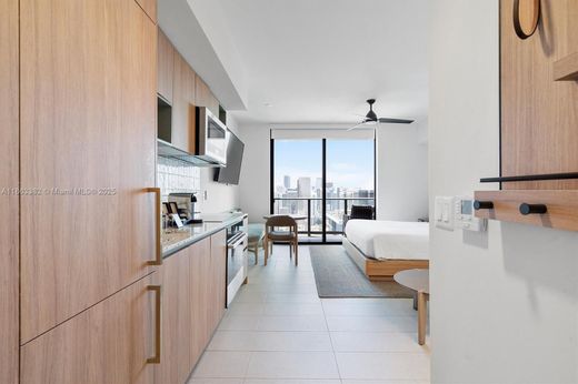 Komplex apartman Miami, Miami-Dade County