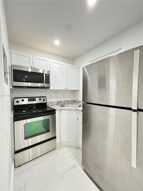 Residential complexes in Miami Shores, Miami-Dade