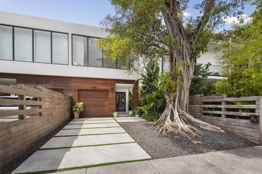 Townhouse in Coconut Grove, Miami-Dade