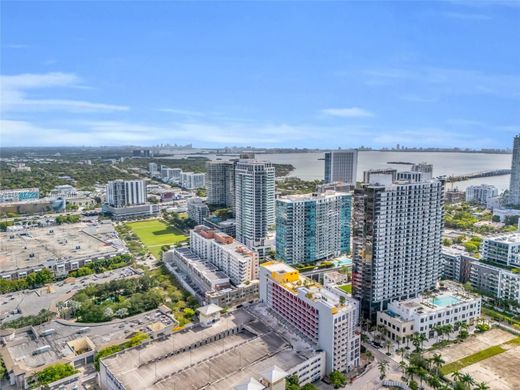 Complesso residenziale a Miami, Miami-Dade County