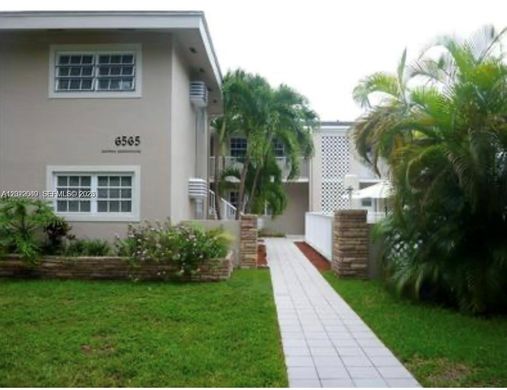 Complesso residenziale a Coral Gables, Miami-Dade County