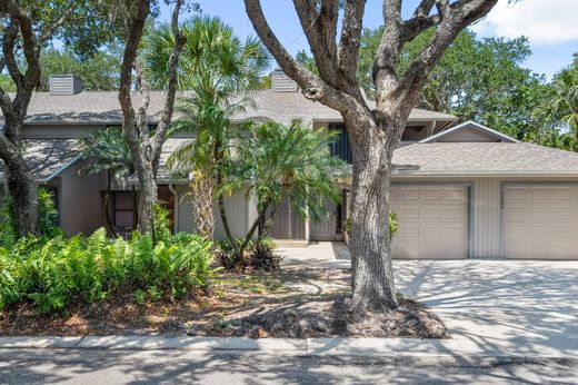 Residential complexes in Stuart, Martin County