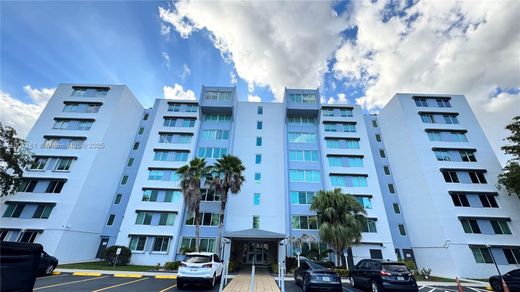 Residential complexes in Miami, Miami-Dade