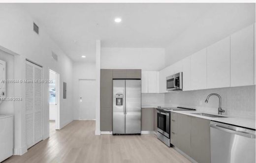 콘도미니엄 / Hallandale Beach, Broward County