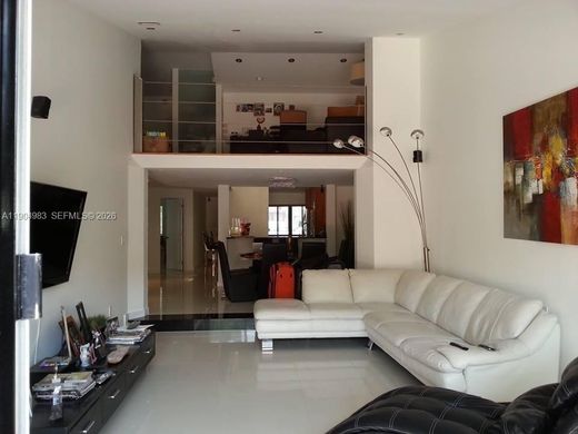 Townhouse in Miami, Miami-Dade
