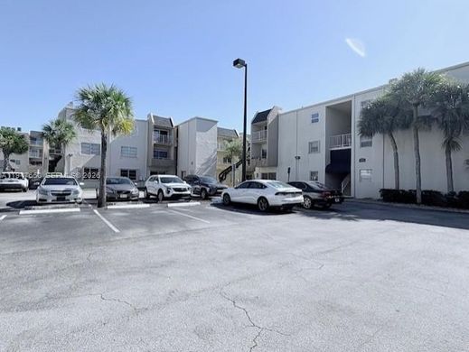 Residential complexes in Miami, Miami-Dade