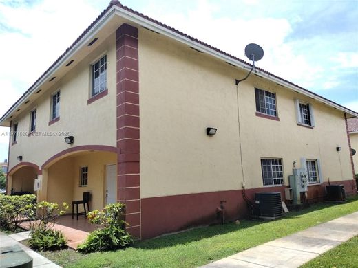 Residential complexes in Hialeah, Miami-Dade