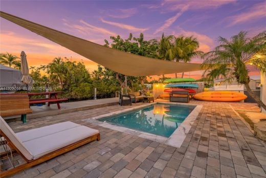 빌라 / Marathon, Monroe County