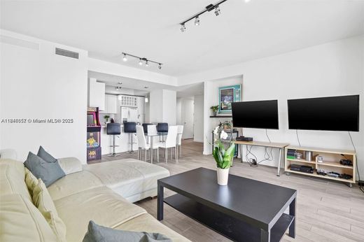 Residential complexes in Miami, Miami-Dade