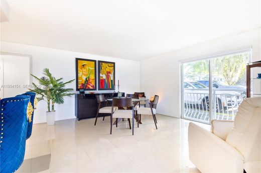 Complexos residenciais - Miami, Miami-Dade County