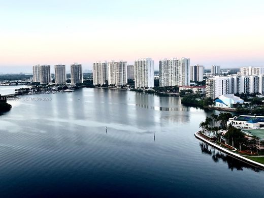 Residential complexes in Aventura, Miami-Dade
