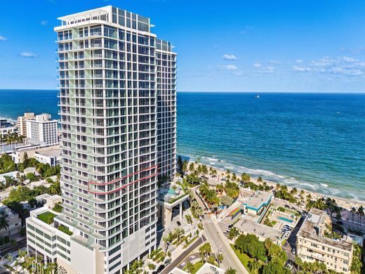 Residential complexes in Fort Lauderdale, Broward County