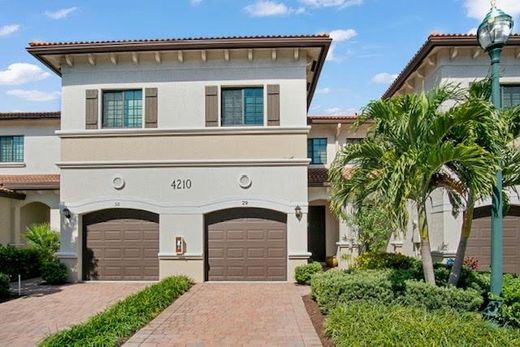 Townhouse in Oakland Park, Broward County