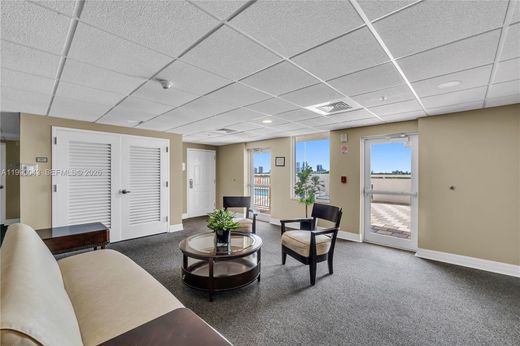 Complesso residenziale a Miami, Miami-Dade County