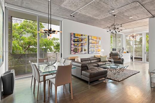 Komplex apartman Miami Beach, Miami-Dade County