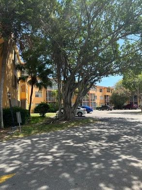 مجمع شقق ﻓﻲ Deerfield Beach, Broward County