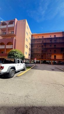 Κτίριο σε Hialeah, Miami-Dade County