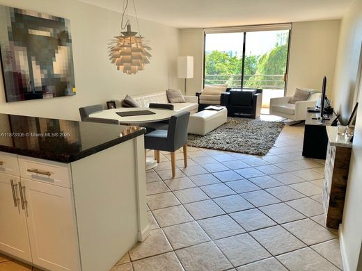 Complesso residenziale a Hallandale Beach, Broward County