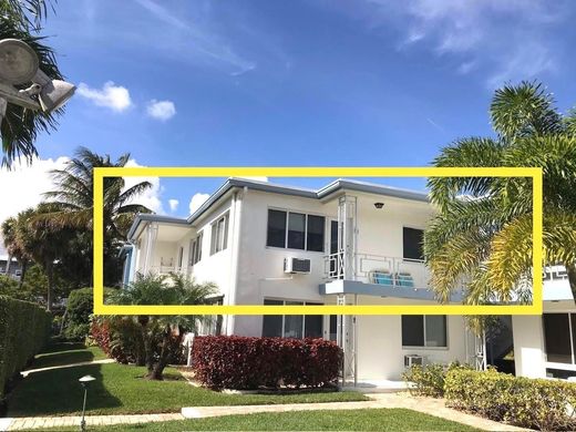 Residential complexes in Pompano Beach, Broward County