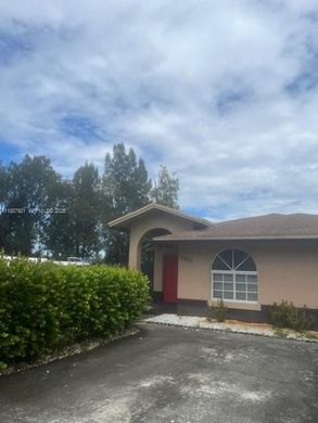 Villa a Miami Gardens, Miami-Dade County