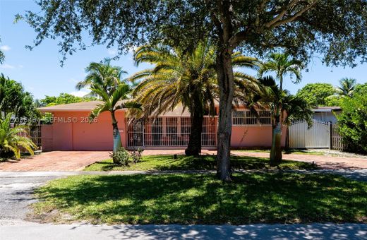 Villa en North Miami, Miami-Dade County