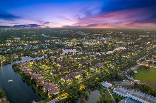 Residential complexes in Palm Beach Gardens, Palm Beach