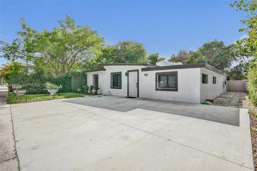 Villa in North Miami, Miami-Dade