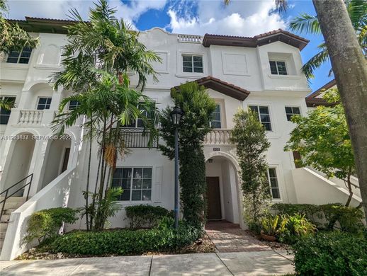 Complexes résidentiels à Miramar, Comté de Broward