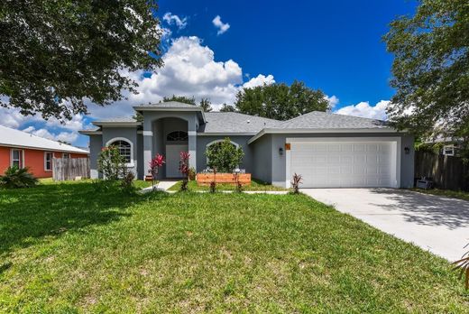 Villa in Port Saint Lucie, Saint Lucie County